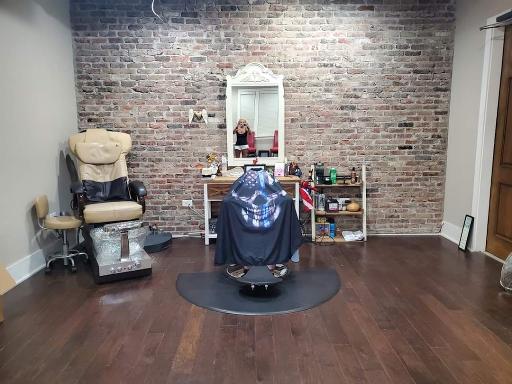 Sirs' Grooming Room 35242