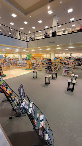 Book Store «Barnes & Noble», reviews and photos, 100 Greyrock Pl, Stamford, CT 06901, USA