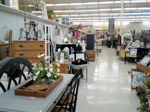 Furniture Store «Southern Hospitality», reviews and photos, 1709 James L Redman Pkwy, Plant City, FL 33563, USA