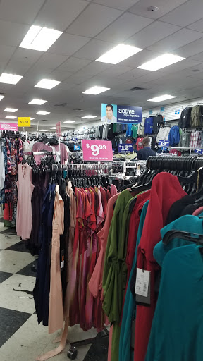 Discount Store «Fallas Discount Stores», reviews and photos, 215-223 E Fordham Rd, Bronx, NY 10458, USA