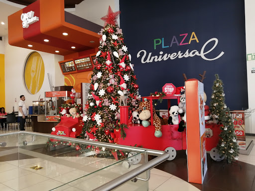 Plaza Universal