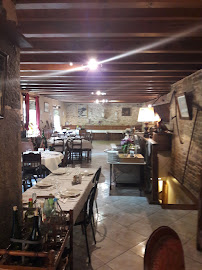 Atmosphère du Restaurant français Auberge Les Granges du Liège à Les Monts-Ronds - n°17