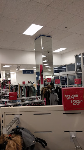 Department Store «Marshalls», reviews and photos, 8661 Colesville Rd, Silver Spring, MD 20910, USA