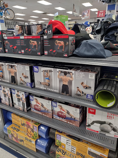 Sporting Goods Store «Big 5 Sporting Goods - Van Nuys», reviews and photos, 7250 Van Nuys Blvd, Van Nuys, CA 91405, USA