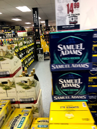 Liquor Store «Spirit Shop», reviews and photos, 657 Watertown Ave, Waterbury, CT 06708, USA