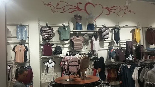 Clothing Store «Discovery Clothing Company», reviews and photos, 660 Centerview Blvd, Kissimmee, FL 34741, USA