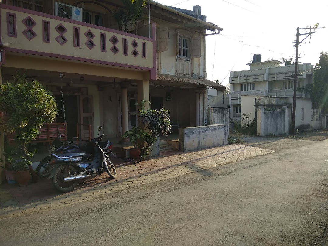 બળવંતરાય(બલ્લુકાકા)દયાળજી દેસાઇ,બારીફળીયા