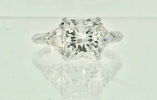 Jewelry Store «Henry C Reid & Son», reviews and photos, 1591 Post Rd, Fairfield, CT 06824, USA