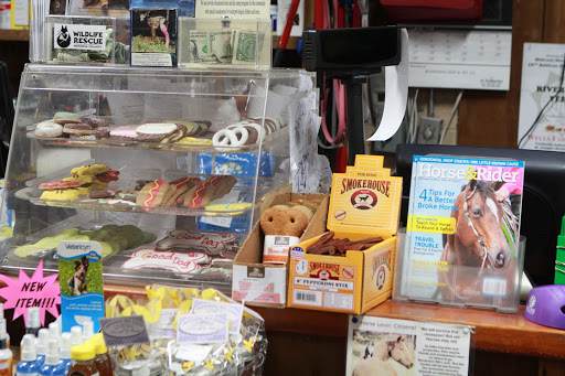 Pet Store «Rivertown Feed & Pet Country», reviews and photos, 200 1st St, Petaluma, CA 94952, USA