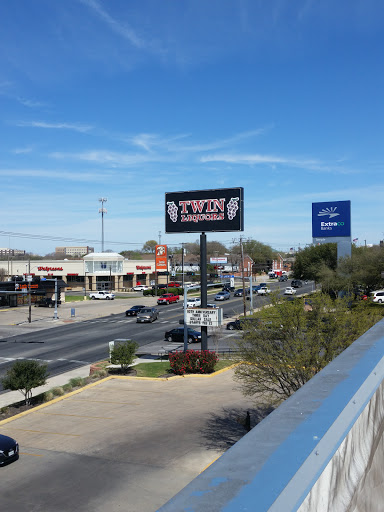 Liquor Store «Twin Liquors», reviews and photos, 1521 Marlandwood Rd, Temple, TX 76502, USA