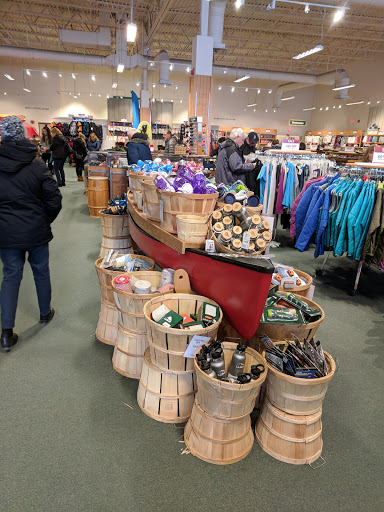 Clothing Store «L.L. Bean Outlet», reviews and photos, 31 Gusabel Ave, Nashua, NH 03063, USA