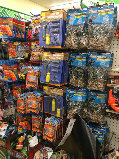 Dollar Store «Dollar Tree», reviews and photos, 1041 Vine St, Healdsburg, CA 95448, USA