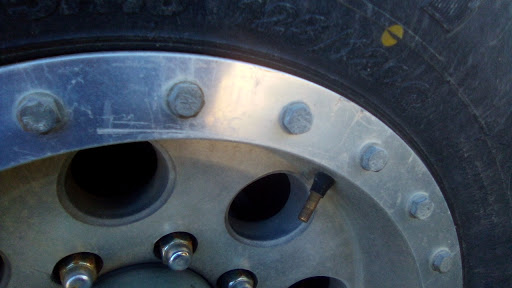 Tire Shop «Discount Tire Store - Liberty, MO», reviews and photos, 100 Stewart Ct, Liberty, MO 64068, USA