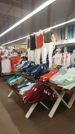 Clothing Store «Old Navy», reviews and photos, 23672 US Hwy 19 N, Clearwater, FL 33765, USA