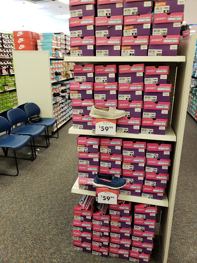 Shoe Store «Shoe Carnival», reviews and photos, 3271 Marketplace Dr, Council Bluffs, IA 51501, USA