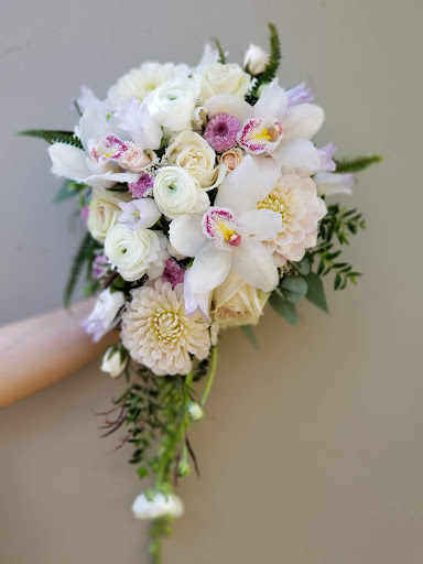 Florist «AAA Florist», reviews and photos, 1277 W 6th St, Corona, CA 92882, USA