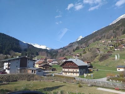 Route des Grandes Alpes à Le Reposoir