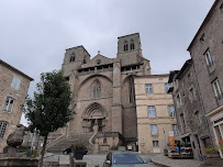 Abbatiale fortifiée Saint-Robert du Restaurant français Le Blizart à La Chaise-Dieu - n°1