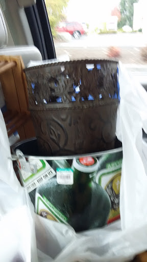 Thrift Store «Goodwill Lynnwood», reviews and photos, 4027 198th St SW, Lynnwood, WA 98036, USA