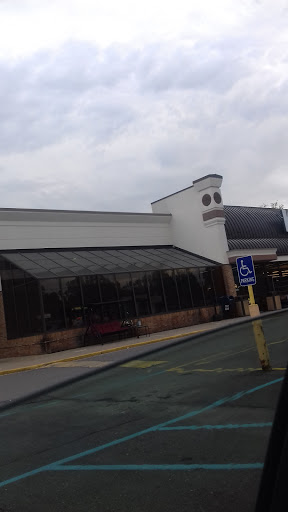 Grocery Store «Kroger», reviews and photos, 531 W Main St, Milan, MI 48160, USA