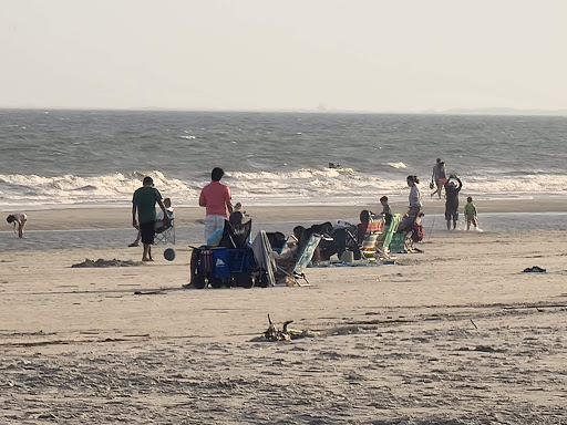 Shopping Mall «Coligny Plaza Shopping Center», reviews and photos, 1 N Forest Beach Dr, Hilton Head Island, SC 29928, USA