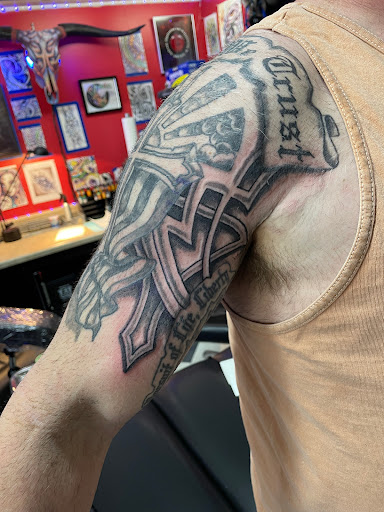 Explore step parent tattoo ideas, creative tattoo ideas in Waynesboro, available at Extreme Expressions