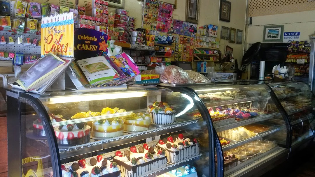 Las Alondras Bakery