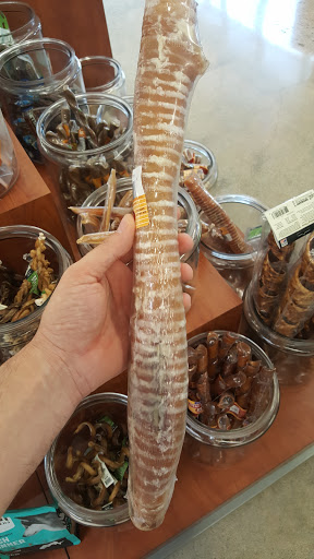 Pet Supply Store «Pet Food Express», reviews and photos, 9153 W Olympic Blvd, Beverly Hills, CA 90212, USA