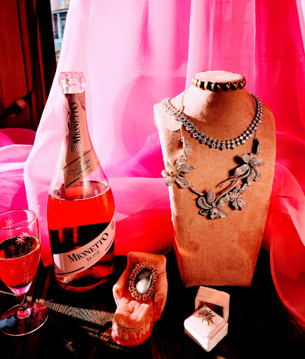 Bridal Shop «Jill Andrews Gowns», reviews and photos, 3355 Keswick Rd #101, Baltimore, MD 21211, USA