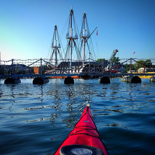 Charles River Canoe and Kayak: Cambridge, Kendall Square