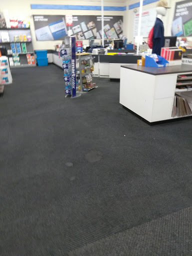 Office Supply Store «Staples», reviews and photos, 2080 W Empire Ave, Burbank, CA 91504, USA