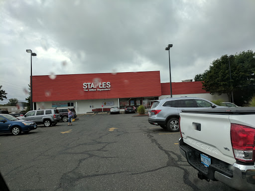 Staples, 672 Queen St, Southington, CT 06489, USA, 