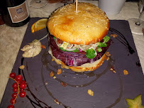 Hamburger du Restaurant La Peau de Vache à Val-d'Isère - n°5