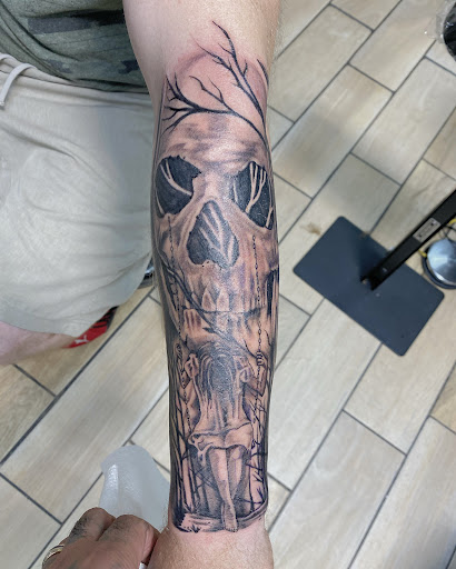 Explore 1990 tattoo ideas, creative tattoo ideas in Houston, available at Orlandos Tattoo Studio