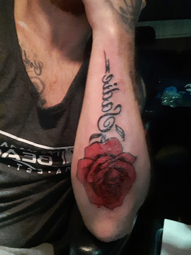 Tattoo Shop «Pix & Stix Tattoo», reviews and photos, 1780 Cedar St, McKenzie, TN 38201, USA