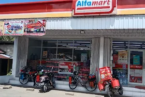 Alfamart Lolanan image