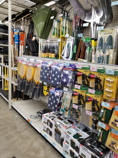 Hardware Store «Harbor Freight Tools», reviews and photos, 1349 N Blackstone Ave, Fresno, CA 93703, USA