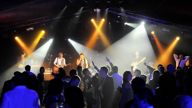 Absolute Wedding and Party Band London - Woking