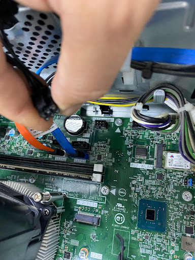 مركز كمبيوايغل لصيانة و برمجة الحاسب الآلي و تقنية المعلومات 