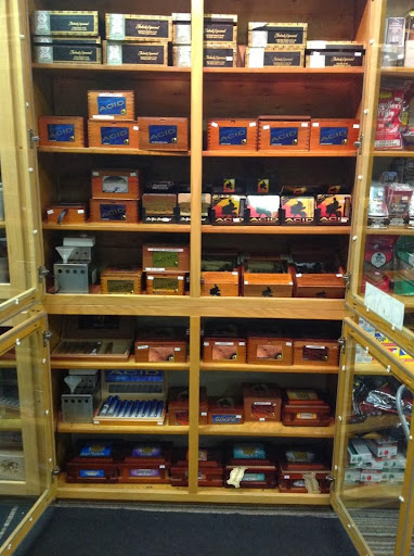 Tobacco Shop «Tobacco City», reviews and photos, 3281 W 115th St, Merrionette Park, IL 60803, USA