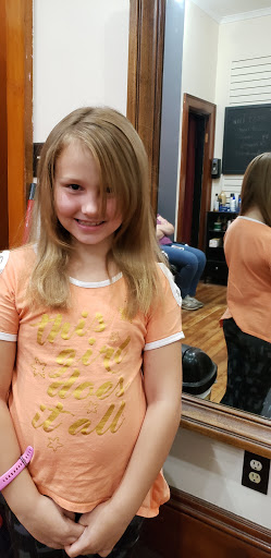 Hair Salon «Spark Family Hair Salon», reviews and photos, 441 Bluff St, Dubuque, IA 52001, USA