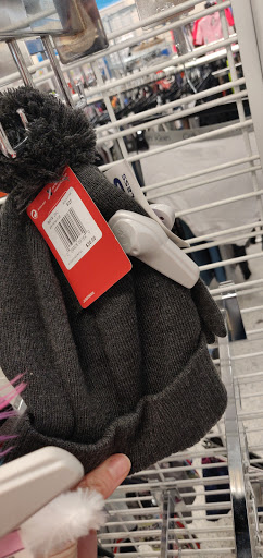 Clothing Store «Ross Dress for Less», reviews and photos, 3201 Eastway Dr, Charlotte, NC 28205, USA