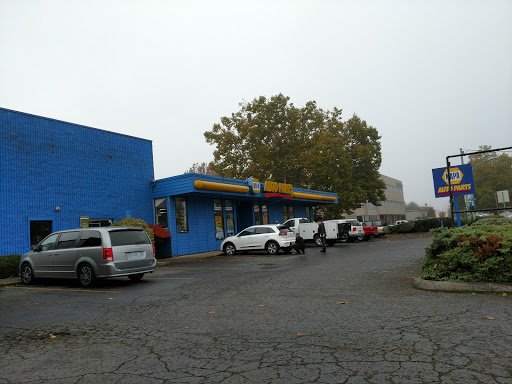 Auto Parts Store «NAPA Auto Parts - Springfield Auto Parts», reviews and photos, 2115 Olympic St, Springfield, OR 97477, USA