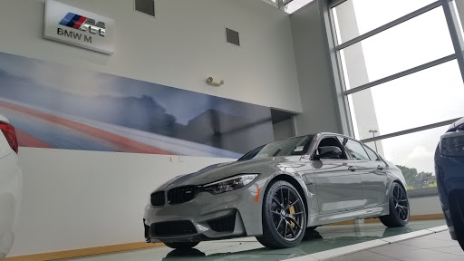 BMW Dealer «BMW of Milwaukee North», reviews and photos, 5990 N Green Bay Ave, Glendale, WI 53209, USA