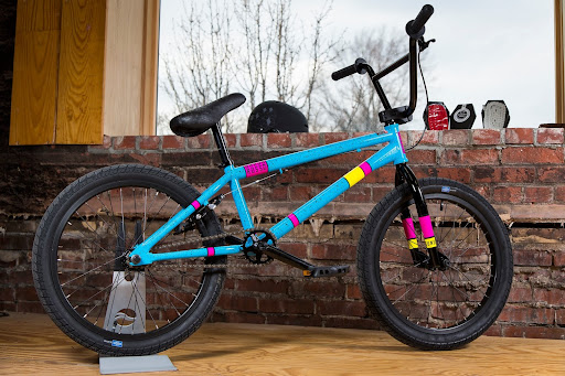 Bicycle Repair Shop «PRO BIKE+ South Hills», reviews and photos, 102 Fort Couch Rd, Pittsburgh, PA 15241, USA