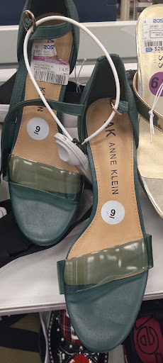 Clothing Store «Ross Dress for Less», reviews and photos, 1001 S Interstate 35 East Service Rd, DeSoto, TX 75115, USA