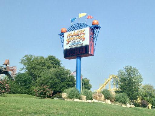 Amusement Park «Magic Springs Theme and Water Park», reviews and photos, 1701 E Grand Ave, Hot Springs, AR 71901, USA
