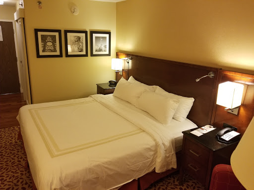 Hotel «Cleveland Airport Marriott», reviews and photos, 4277 W 150th St, Cleveland, OH 44135, USA
