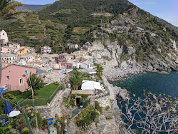 Vernazza Plajı'in fotoğrafı ve yerleşim