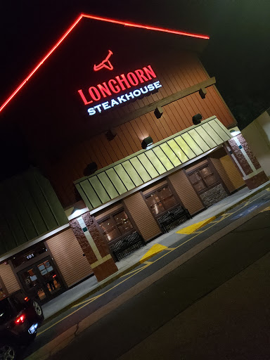 Shopping Mall «R.K. Centre», reviews and photos, 201 Boston Post Rd W, Marlborough, MA 01752, USA